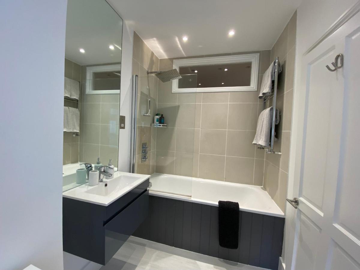 Fantastic Spacious Garden Flat With Own Private Entrance 伦敦 外观 照片