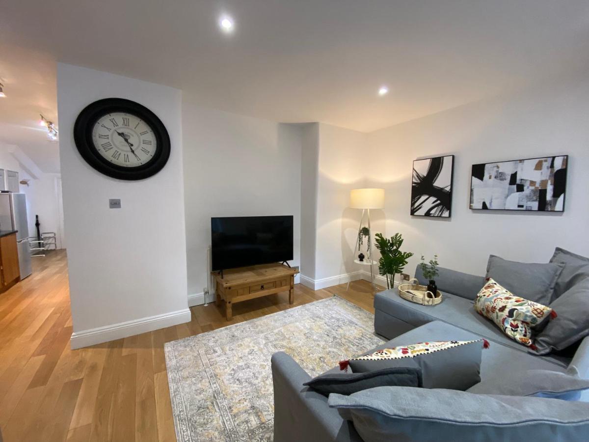 Fantastic Spacious Garden Flat With Own Private Entrance 伦敦 外观 照片